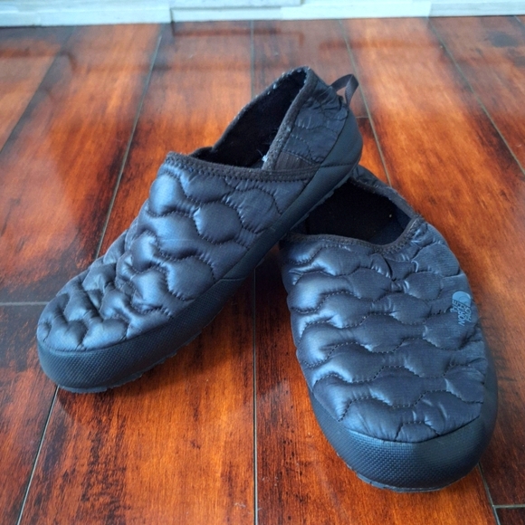 Men's The North Face Black Thermoball Slippers Size 10 - Picture 1 of 9